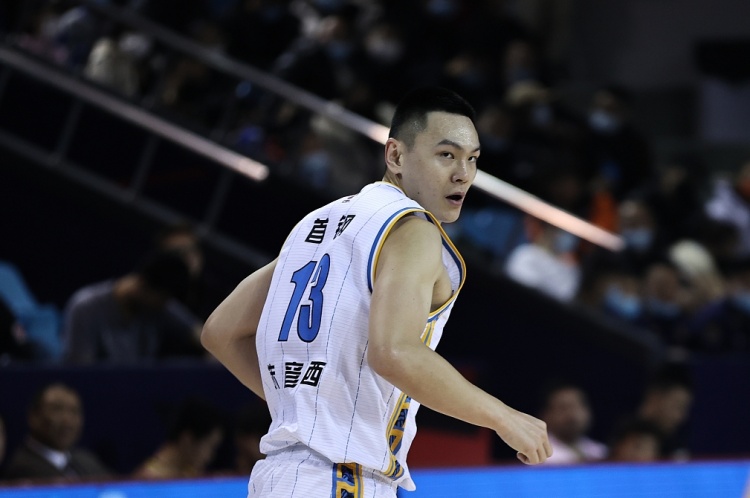 北京男篮完成新赛季国内球员注册，朱彦西确认离队